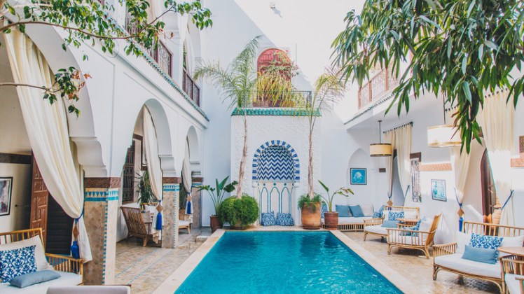 Intrepid-Travel-Morocco-Marrakech-hotel-pool-1604